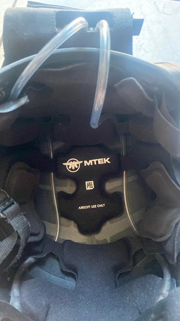 Airsoft Helm MTEK met accessoires - Zo goed als nieuw, Ophalen, Zo goed als nieuw