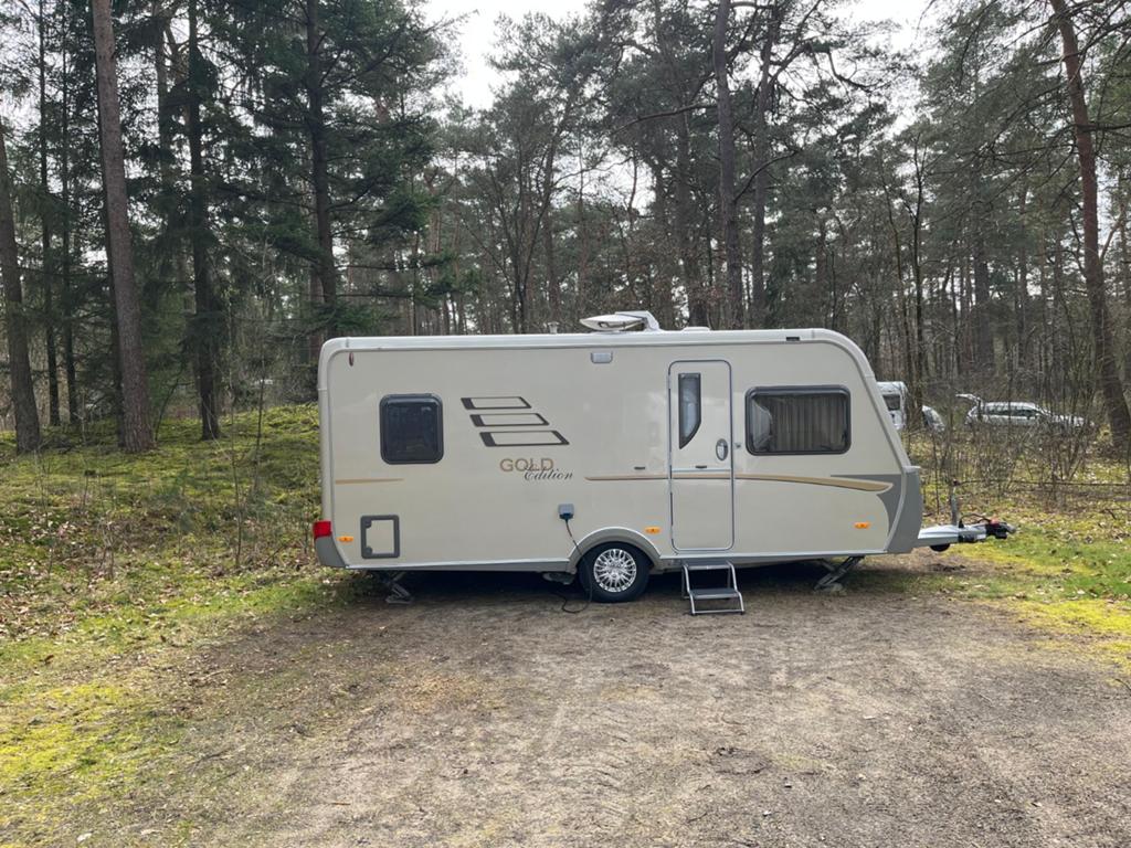 Hymer Eriba Nova 465 Gold Edition (Jubileum model), Rondzit, Frans bed, 4 tot 5 meter, Eriba