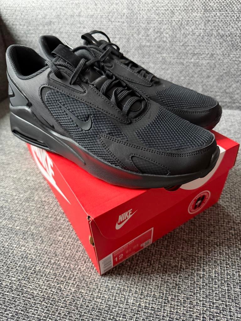Nike Air Max Bolt - Maat 46 - Nieuw in doos, Zwart, Nieuw, Ophalen of Verzenden, Sneakers of Gympen