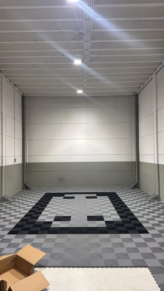 230 Garage PVC kliktegels - 35m²