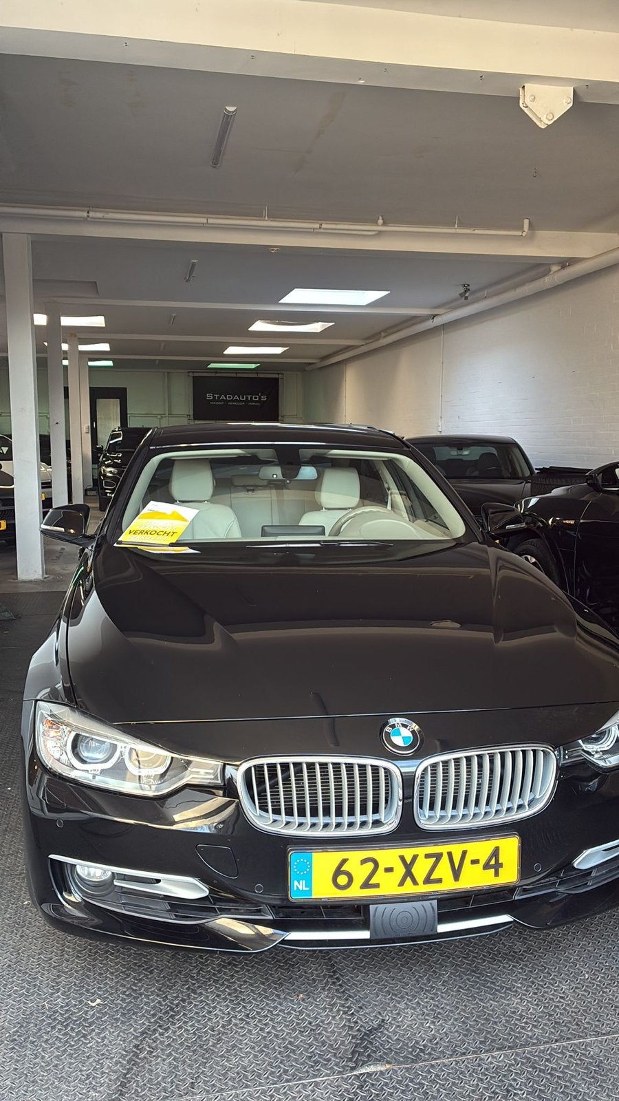 BMW 320 Modern Aut8 (f30) 2012 NAP, Achterwielaandrijving, 4 cilinders, Zwart, 75 €/maand