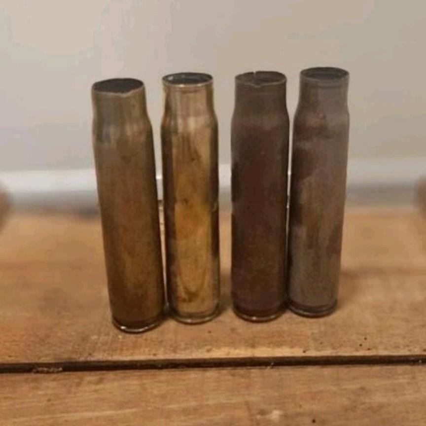 vier originele lege 20 mm hulzen uit de Tweede Wereldoorlog, Ophalen, Landmacht, Hulzen of Bodemvondsten