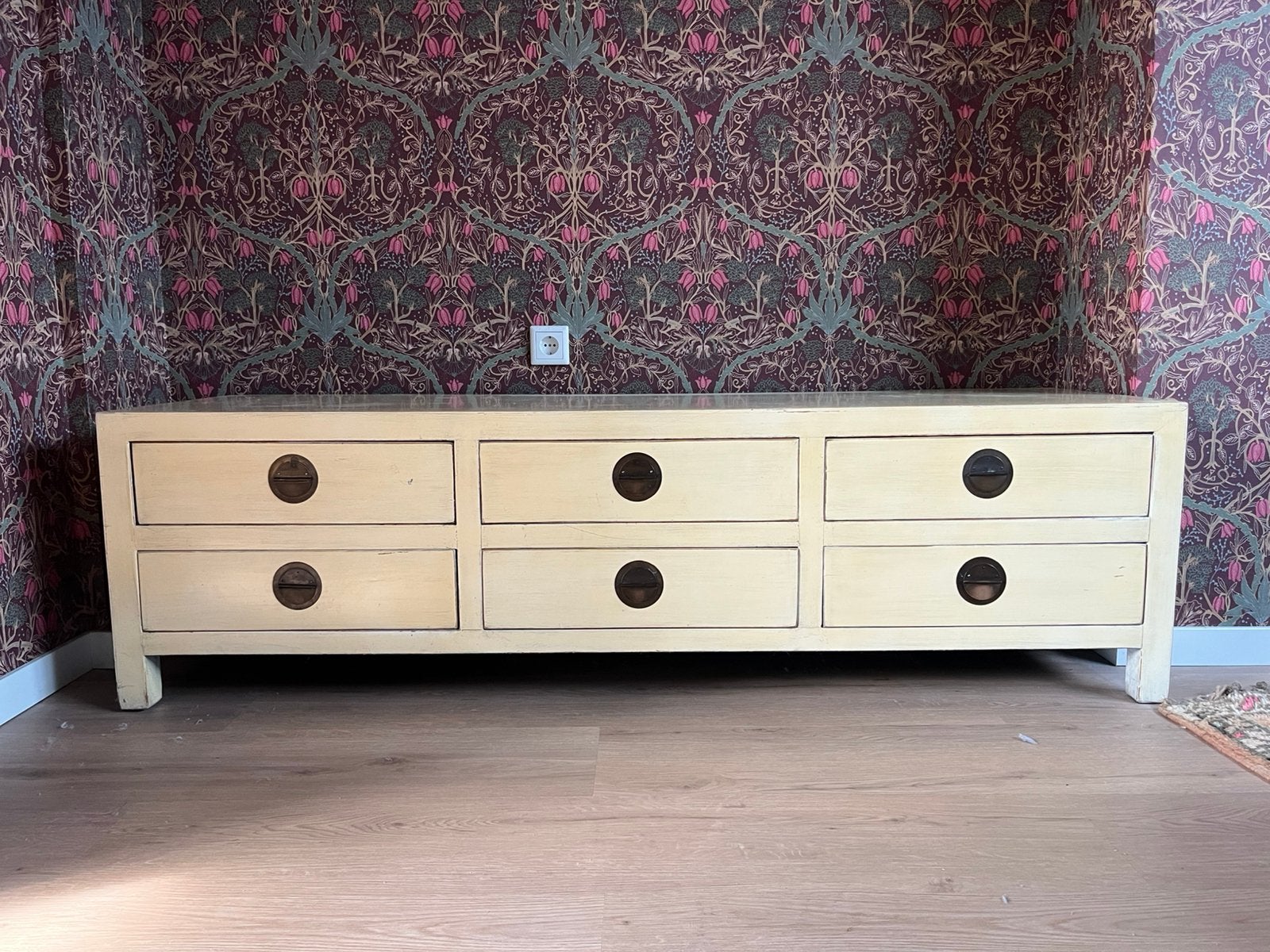 Chinese stijl dressoir / tv kast, Aziatisch Chinees Chinoisserie, 150 tot 200 cm, Ophalen of Verzenden, Zo goed als nieuw