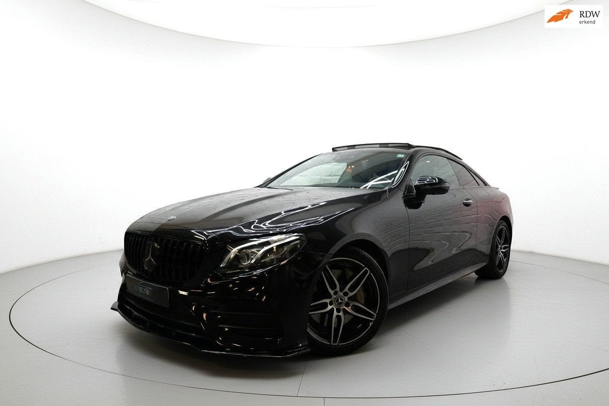 Mercedes-Benz E-klasse Coupé 350 AMG NIGHT PANO SFEER 360, Auto's, Mercedes-Benz, Automaat, Dealer onderhouden, Gebruikt, Zwart