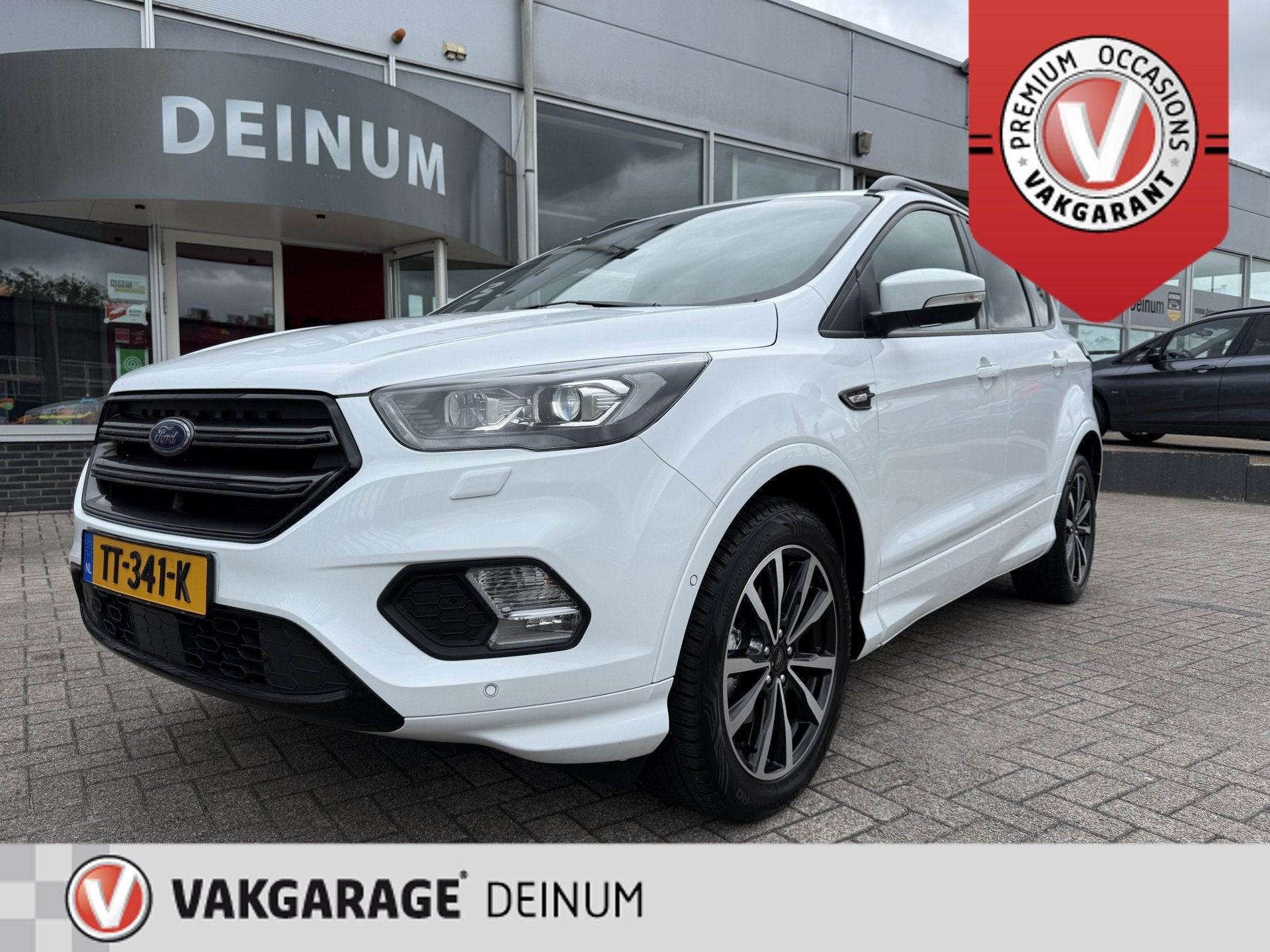 Ford Kuga 1.5 Turbo ST Line..! Panoramadak, Camera, Trekhaak, Auto's, Ford, Automatische klimaatregeling, 4 cilinders, Alcantara