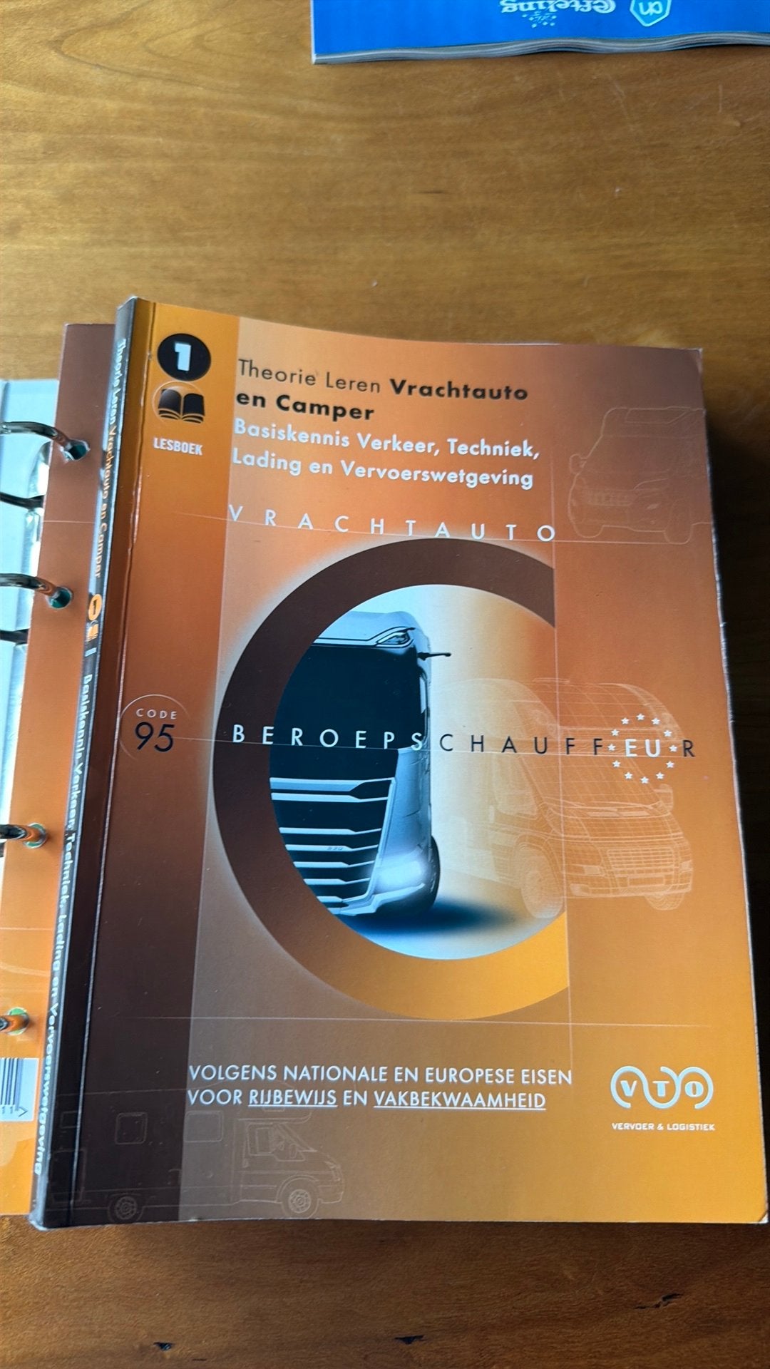 Theorieboeken vrachtwagen/camper/code95, Boeken, Ophalen of Verzenden, Alpha, Zo goed als nieuw