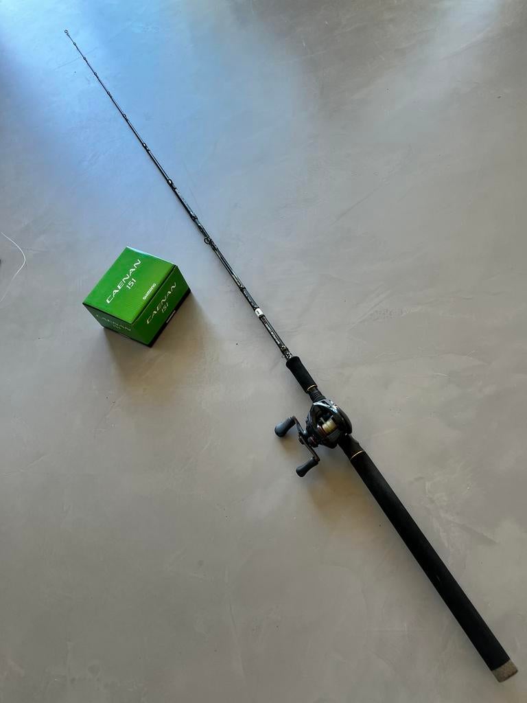 Savage Gear Jerkbait hengel 70-100g / Shimano Caenan 151, Ophalen, Zo goed als nieuw, Complete set