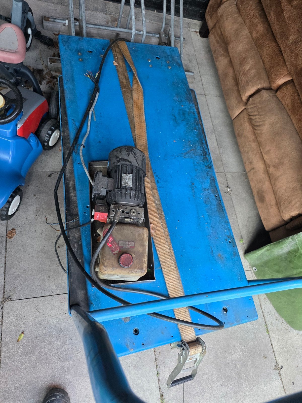 3 degelijke hydraulische schaarliften (niet getest), Auto diversen, Ophalen