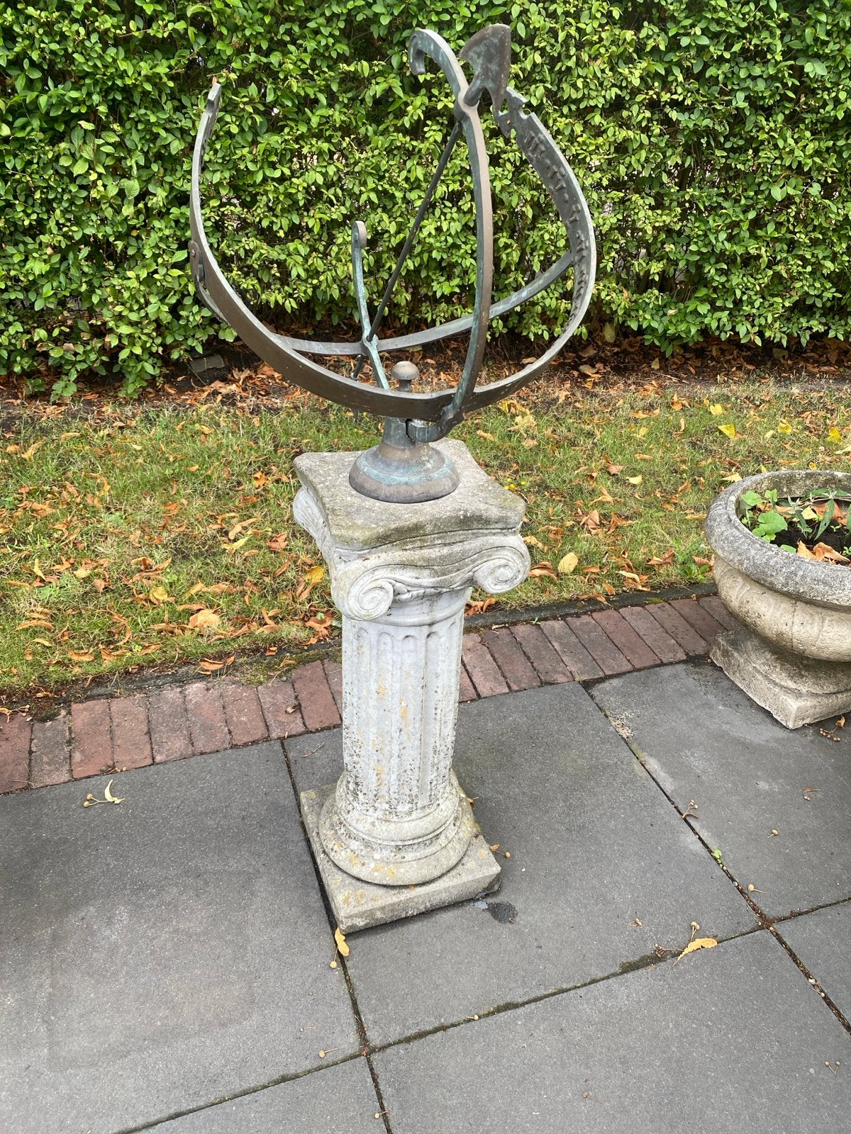 zonnewijzer op stenen sokkel, Antiek en Kunst, Ophalen