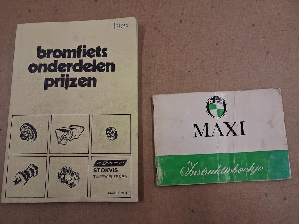 Puch Maxi instructieboekje en onderdelen prijzen 1984, Ophalen of Verzenden