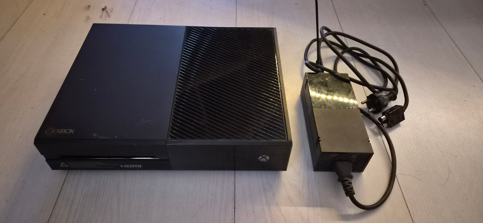 xbox one zwart met stroom kabel, Xbox One, Ophalen of Verzenden, Zonder controller, 500 GB