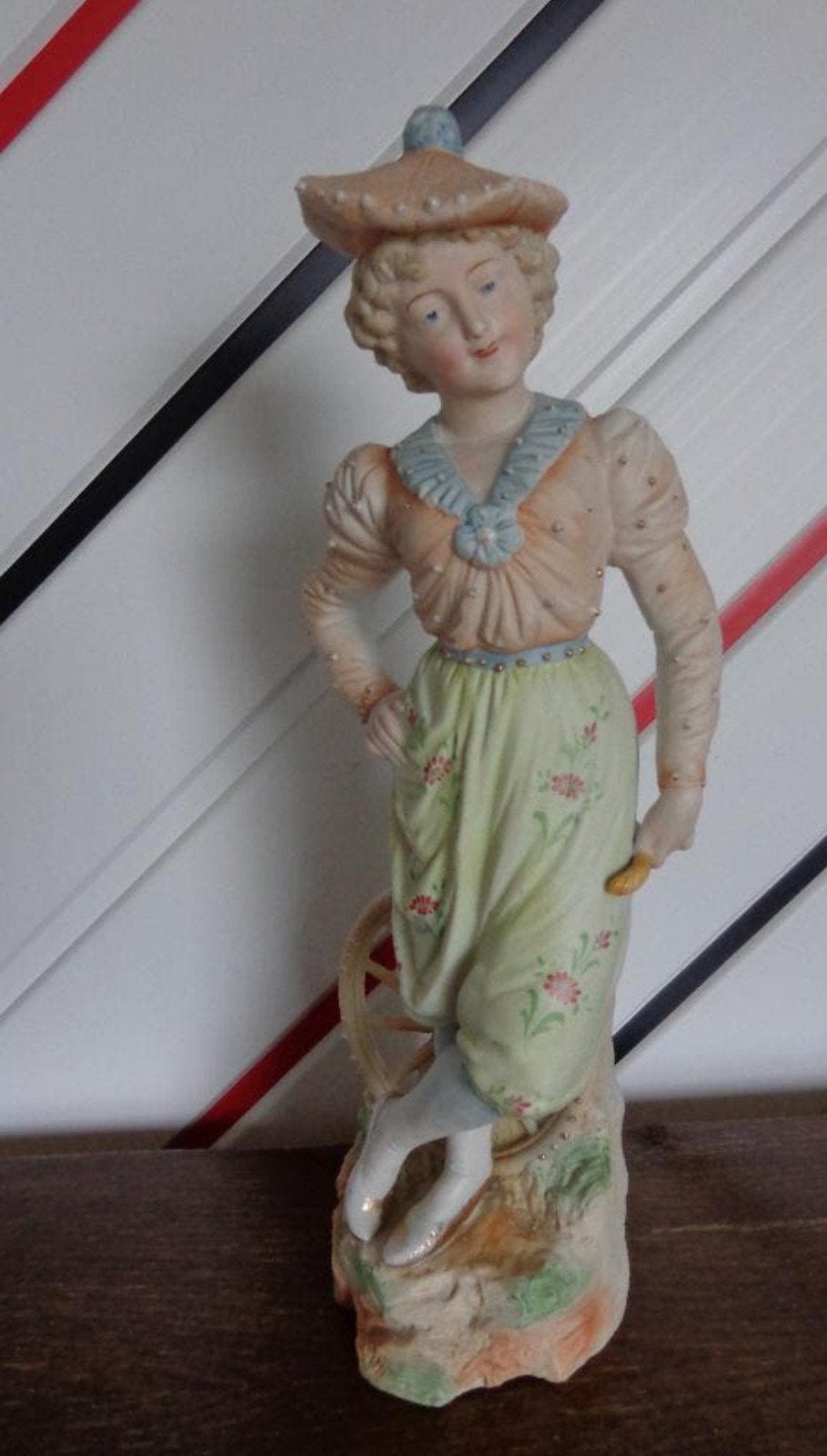 Groot biscuit porseleinen beeldje, Ophalen