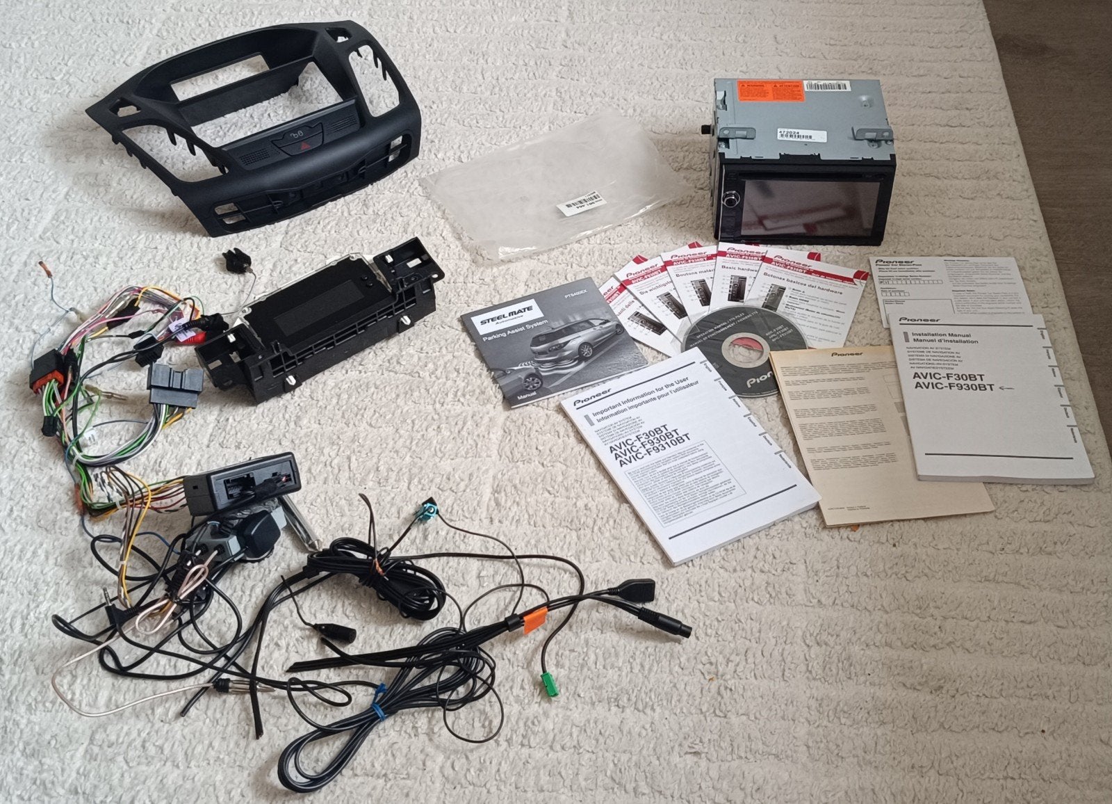 Pioneer AVIC-F30BT Navigatiesysteem met Ford Focus 2008-2011, Auto diversen, Ophalen