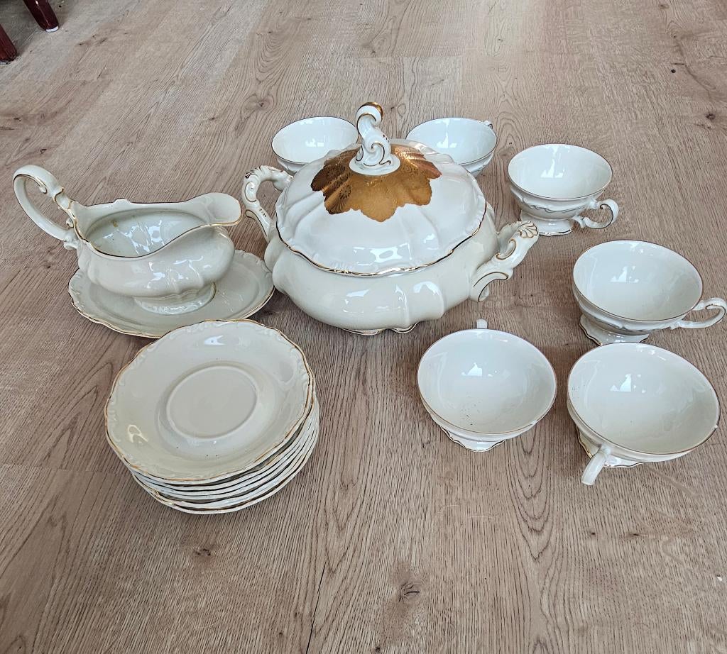Vintage Kertel Jacob Bavaria Porcelain - Rocaille Relief, Ophalen of Verzenden