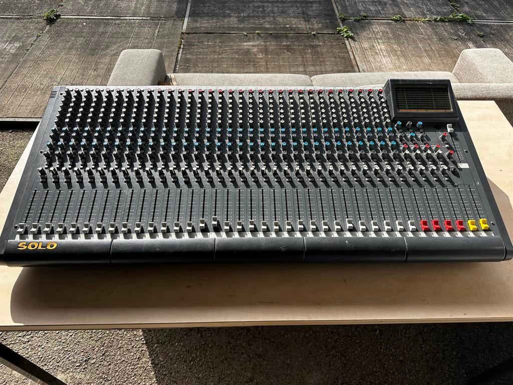 Soundtracs Solo 32-4-2, Ophalen, Gebruikt, Minder dan 500 watt