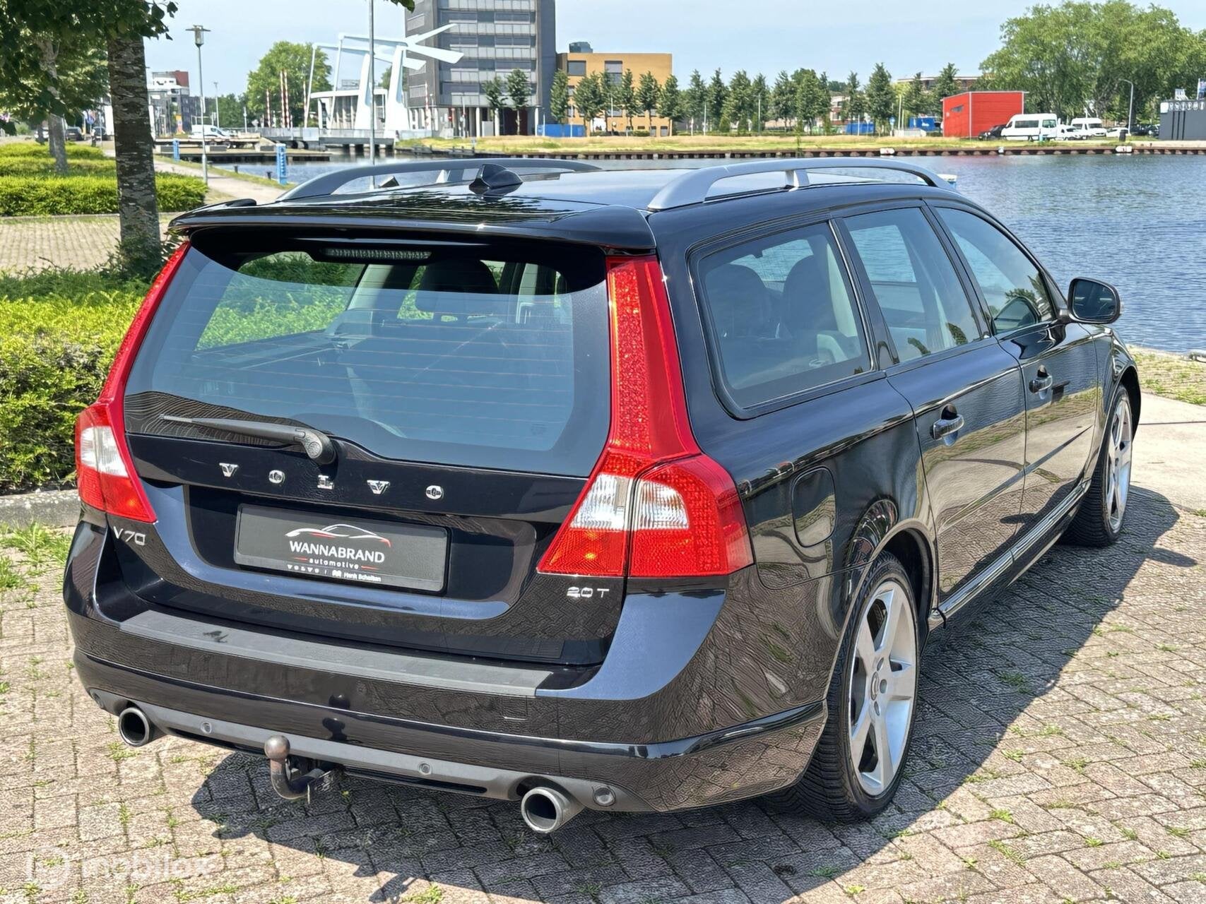 Volvo V70 R-Design Automaat | Liefhebbersauto | Bomvol, Euro 5, Zwart, 4 cilinders, Zwart