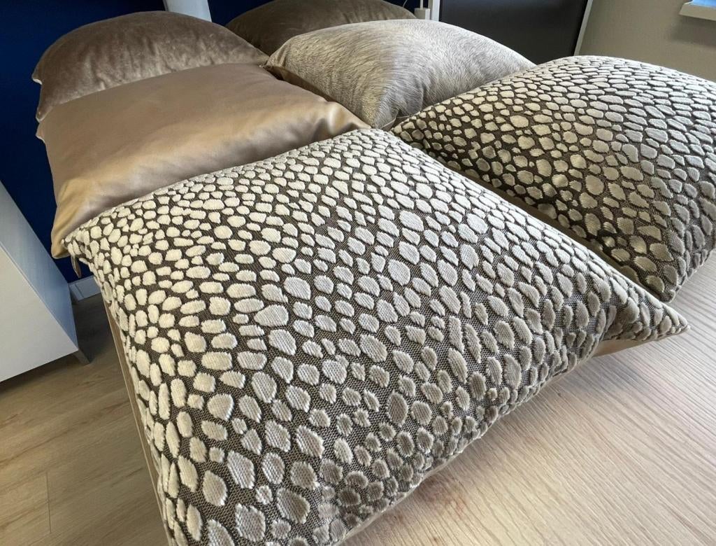 Claudi sierkussens (6 stuks 45 x 45 cm), Ophalen, Zo goed als nieuw, Beige, Vierkant
