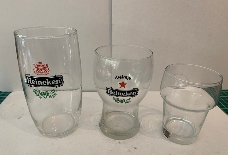 3 glazen, 2 Heineken en 1 kasteleinsglaasje, Ophalen of Verzenden, Zo goed als nieuw, Bierglas