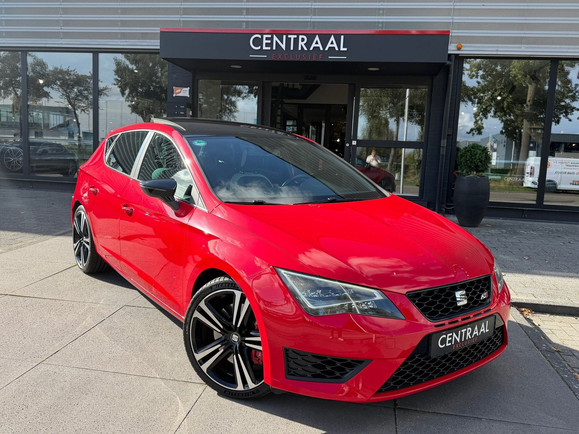 Seat Leon 2.0 TSI Cupra 280 Pano|Navi|Led|Cruiscontrol, Voorwielaandrijving, 15 km/l, Gebruikt, 4 cilinders