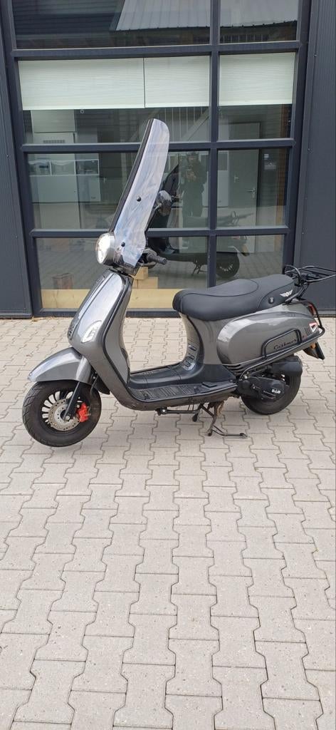 Vespa look djjd cashmere weinig km, Ophalen, Maximaal 45 km/u, 49 cc, Zo goed als nieuw