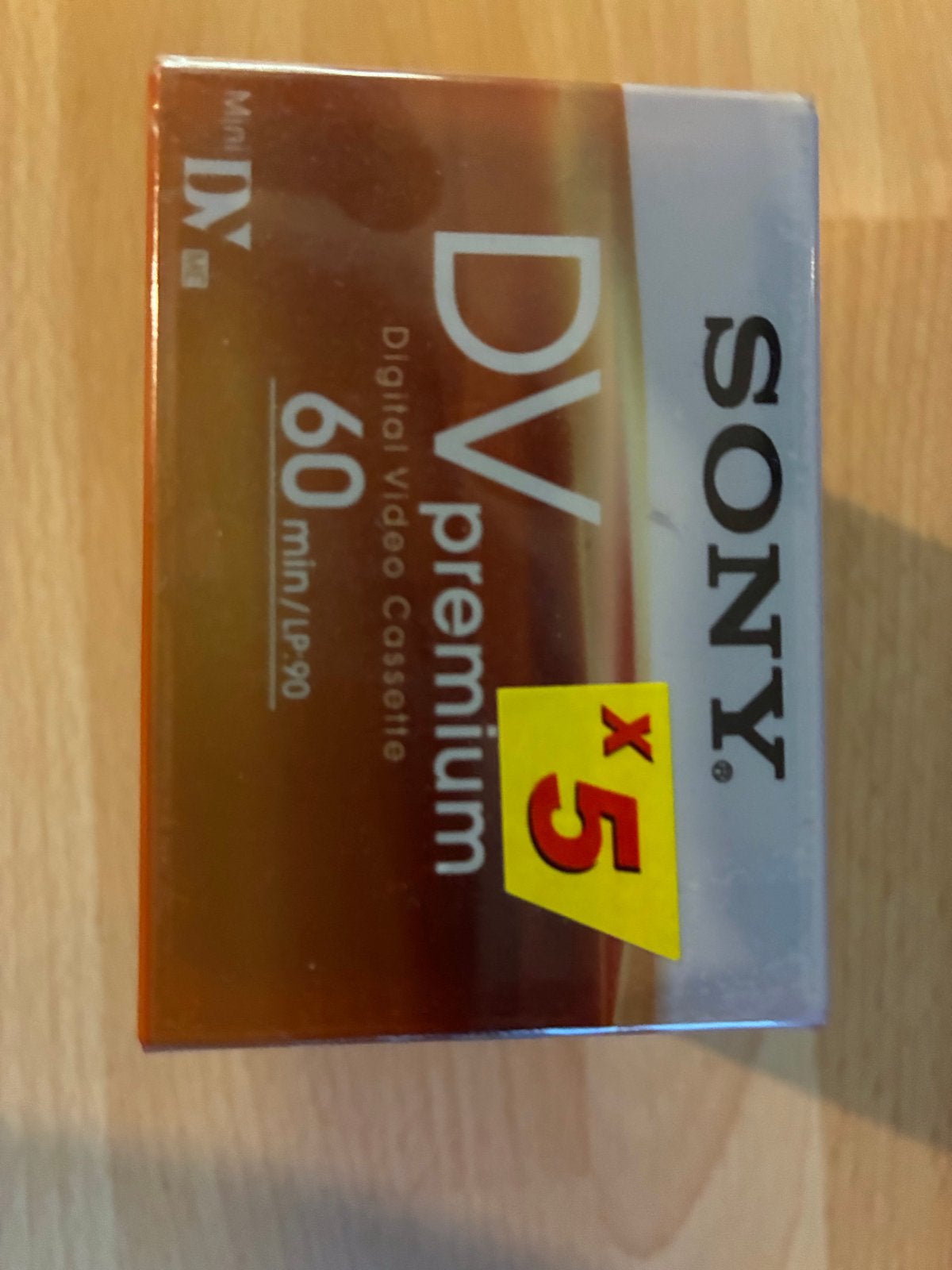 Sony Mini DV Premium DVM60PR4 (5 stuks), Mini dv, Nieuw, Ophalen of Verzenden, Band, Disc of Geheugen