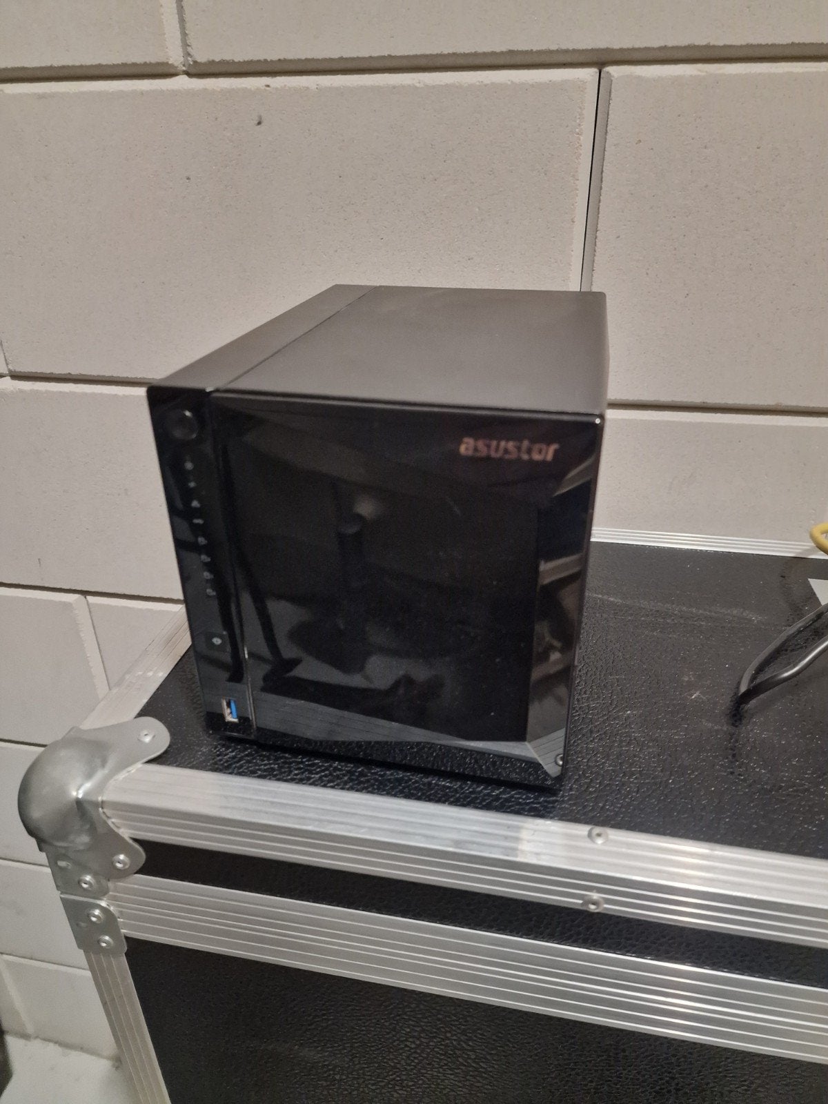Asustor Drivestor Pro AS3304T, Computers en Software, Ophalen of Verzenden, Zo goed als nieuw