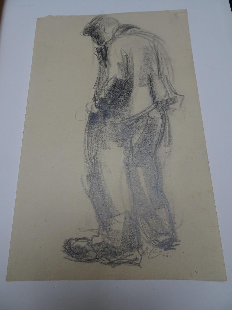 Tekening gebogen man met handen in de zakken, Jan Vink 1946, Verzenden