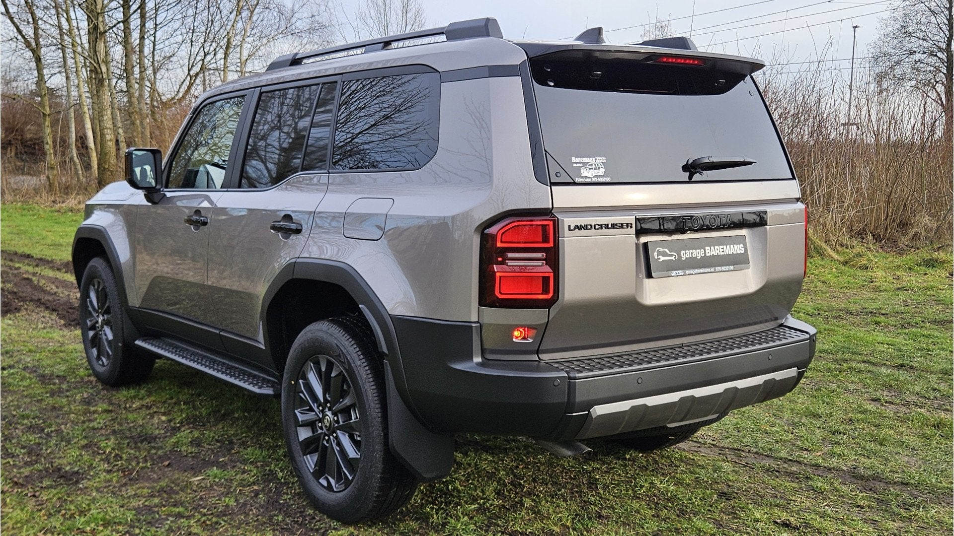 Toyota Land Cruiser 250 2.8 D-4D Professional Panorama Dak G, Auto's, Automatische klimaatregeling, Gebruikt, 4 cilinders, Bedrijf