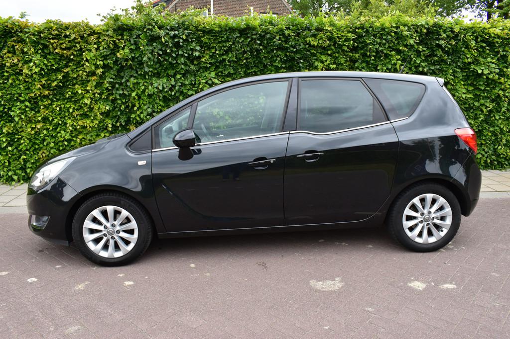 Opel Meriva 1.4 Turbo Cosmo 99dkm Pano, LUXE UITVOERING, Auto's, Opel, Voorwielaandrijving, Automatische klimaatregeling, Gebruikt