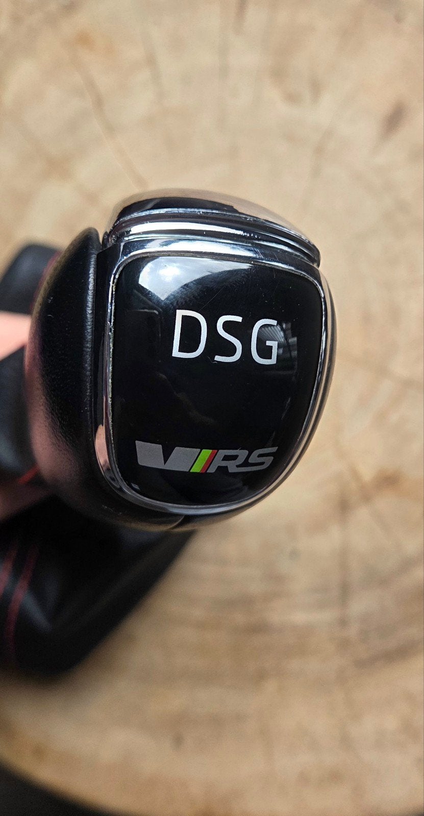 DSG pook met rode stiksels Skoda Octavia VRS (2013-202, Ophalen of Verzenden, Gebruikt, Skoda