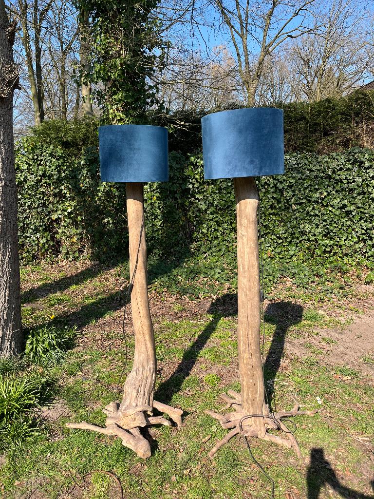 Teakhouten vloerlamp met blauw fluwelen lampenkap, Ophalen, Gebruikt, Stof, Landelijk, rustiek