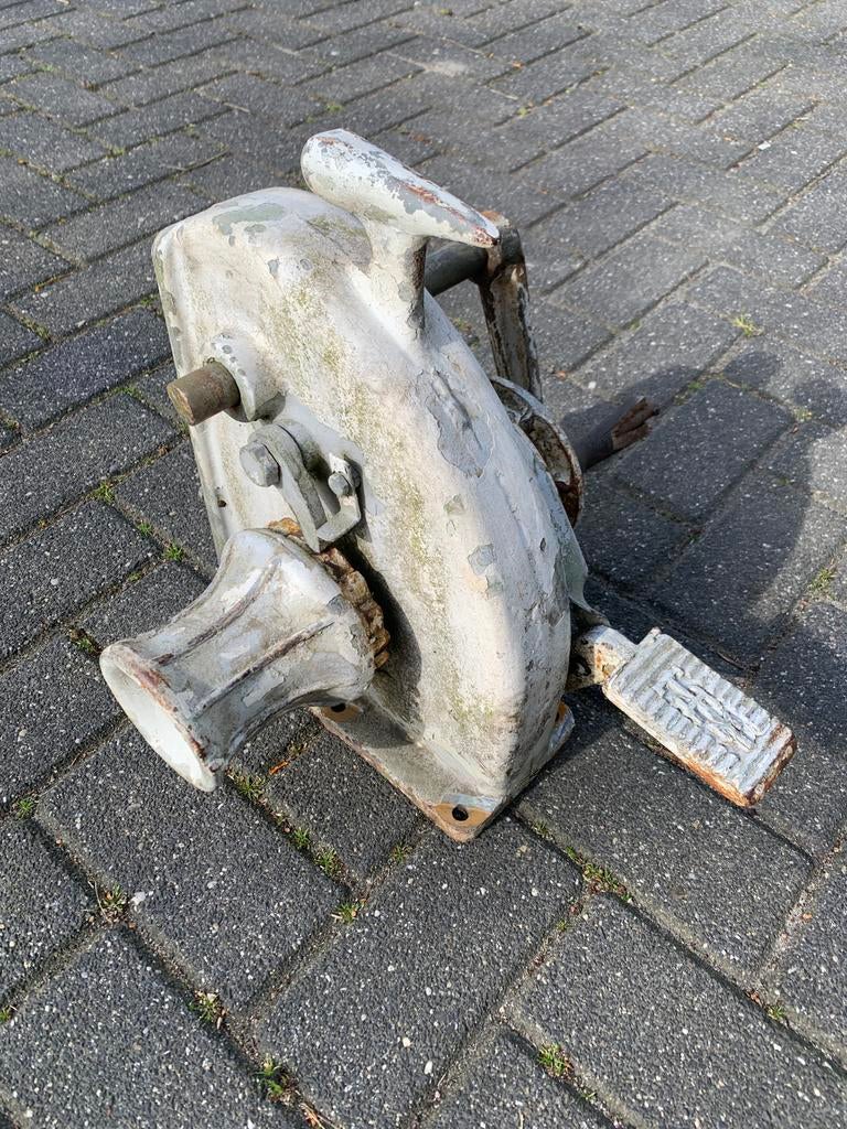 Klassieke handbediende ankerlier met kaapstander, Ophalen, Gebruikt, Overige typen