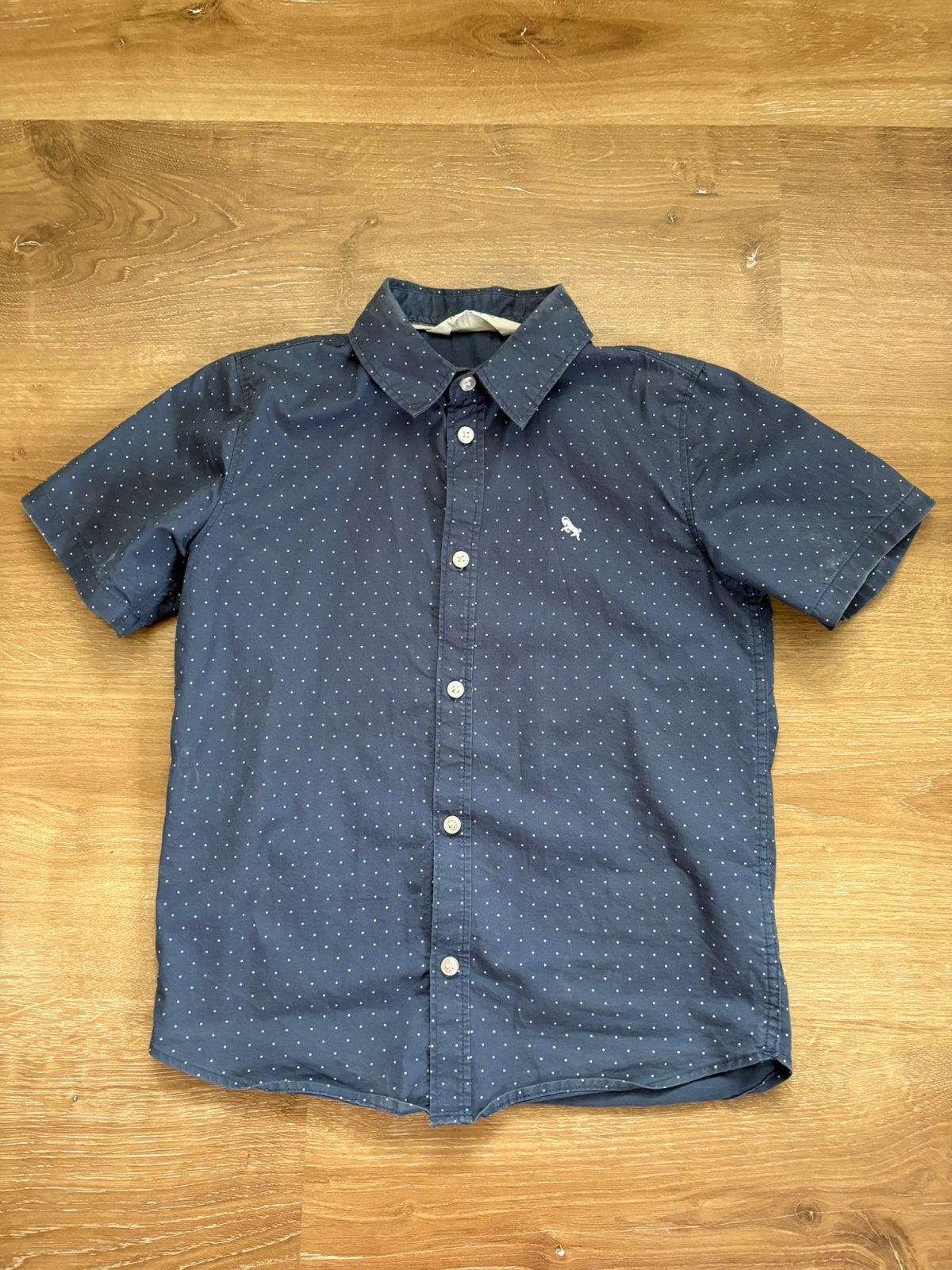 Overhemd donkerblauw korte mouw maat 122, Kinderen en Baby's, Kinderkleding | Maat 122, Ophalen of Verzenden, Zo goed als nieuw