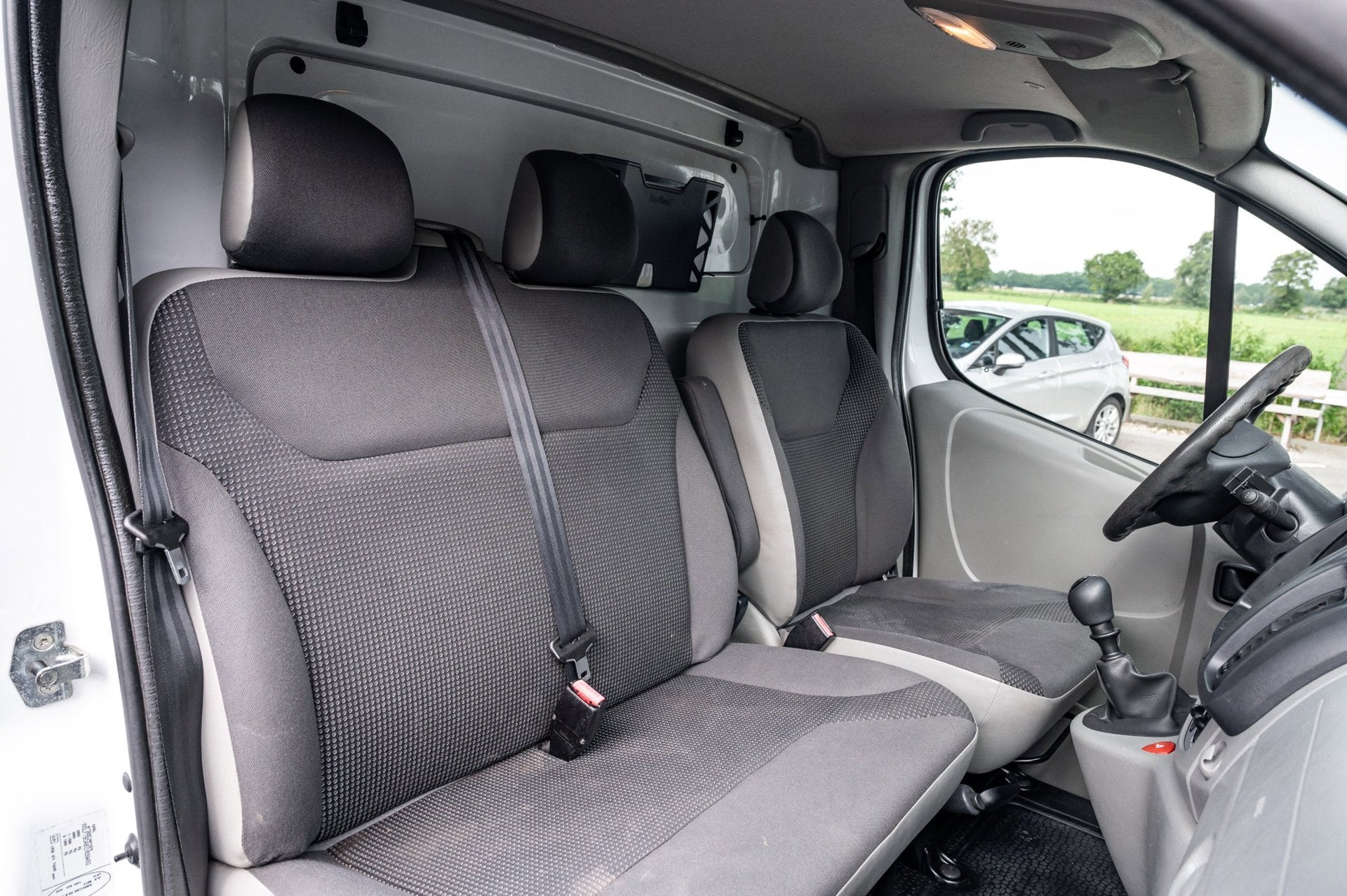 Opel Vivaro 2.0 CDTI L1H1 DC EcoFLEX Trekhaak I Imperiaal I, Auto's, Voorwielaandrijving, Euro 5, Stof, Zwart