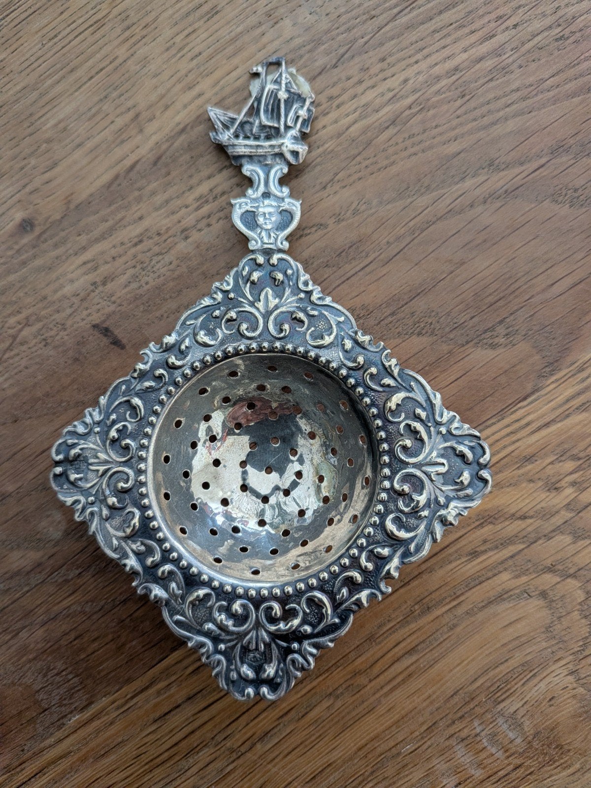 Antiek Zilveren Theezeef met Scheepsmotief, Antiek en Kunst, Antiek | Goud en Zilver, Ophalen, Zilver
