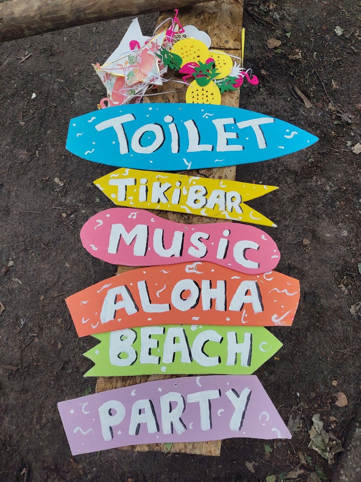 Hawaï Feestversiering: Surfplanken, Haaienbek & Wegwijzers, Ophalen of Verzenden, Versiering