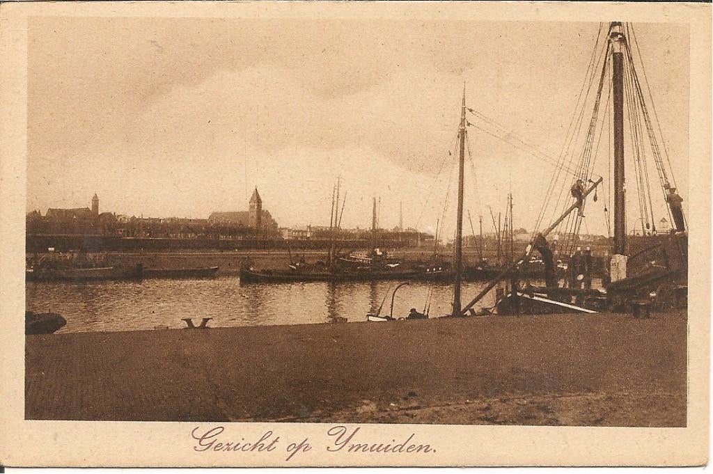 Gezicht op IJmuiden., Ophalen of Verzenden, 1920 tot 1940, Ongelopen, Noord-Holland