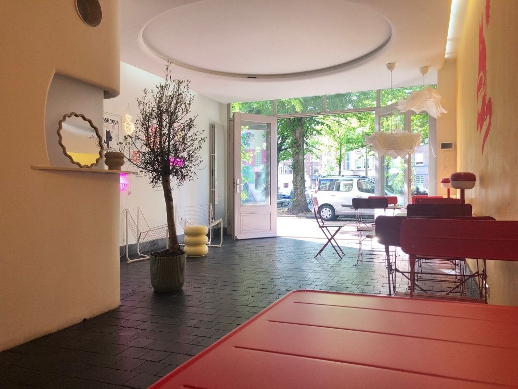 Pop up store/Bedrijfsruimte Den-Haag 5 maanden beschikbaar, Huizen en Kamers, Huizen te huur, Den Haag, 110 m², Den Haag, Overige soorten