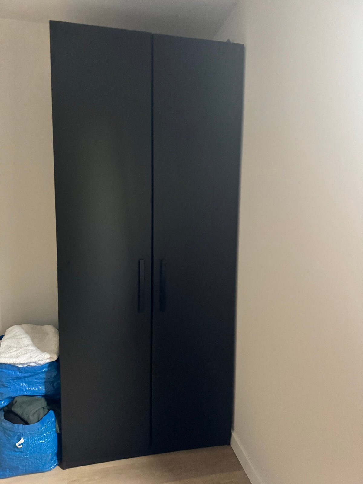 Twee IKEA kastendeuren zwart gratis, Huis en Inrichting, Ophalen, Gebruikt, 200 cm of meer, 50 tot 100 cm