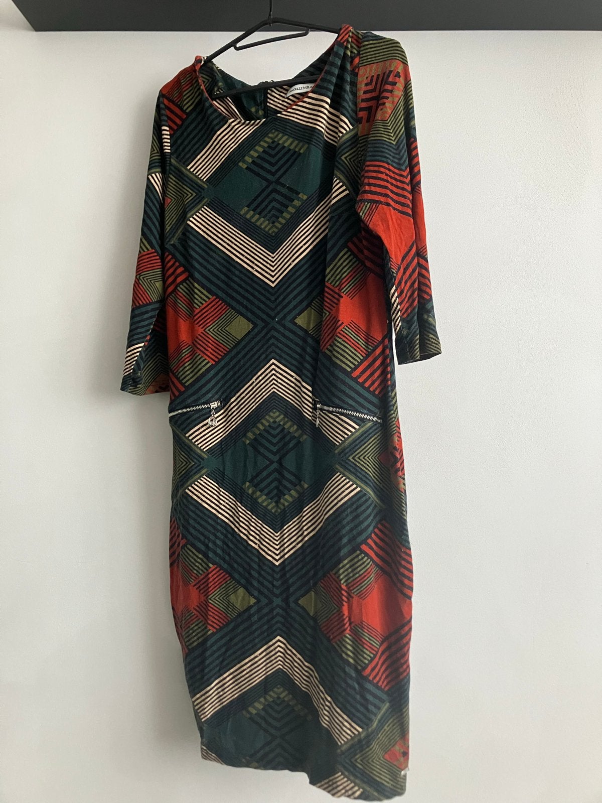 Angelle Milan jurk met geometrisch patroon - Maat M, Maat 38/40 (M), Meerkleurig, Ophalen of Verzenden, Gedragen
