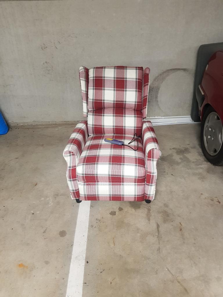 Massage stoel, helemaal nieuw., Ophalen, Nieuw, Kunststof, 50 tot 75 cm
