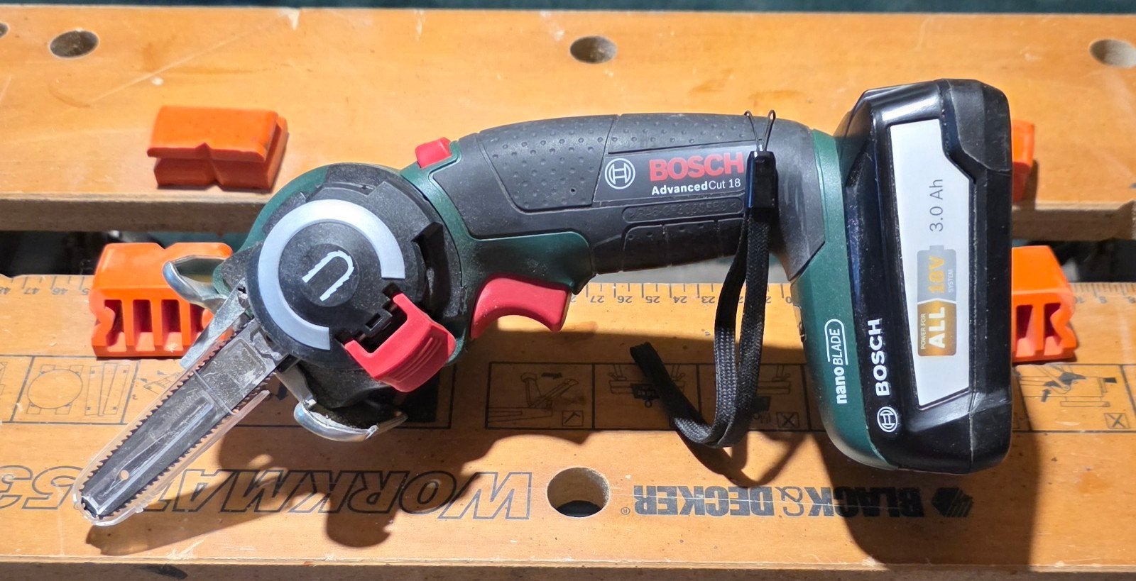 Bosch AdvancedCut 18 NanoBlade Accuzaag, Ophalen, Minder dan 30 mm, Overige typen, Zo goed als nieuw