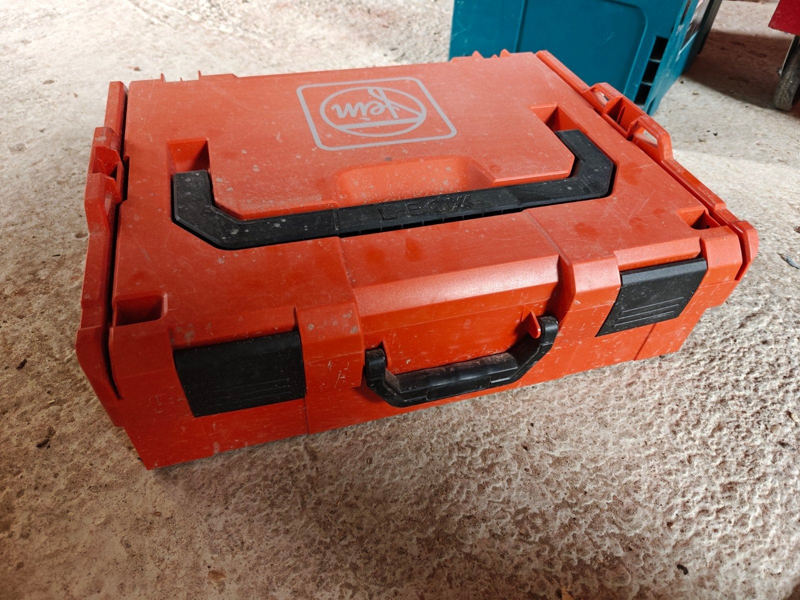 L-BOXX, oplader en 1 2ah  accu. LET OP zonder fein!, Ophalen of Verzenden, Zo goed als nieuw