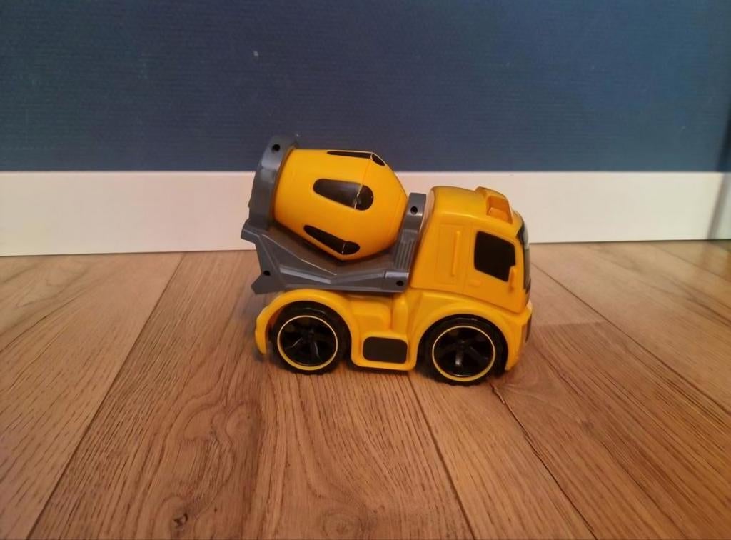 6 speelgoedvoertuigen: betonmixer, graafmachine, Cars, Ophalen of Verzenden, Gebruikt