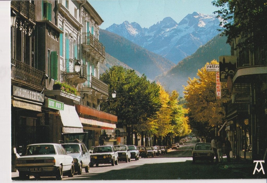 Frankrijk, Bagneres-de-Luchon met auto's BMW 3 serie, Ophalen of Verzenden, 1960 tot 1980, Ongelopen, Frankrijk