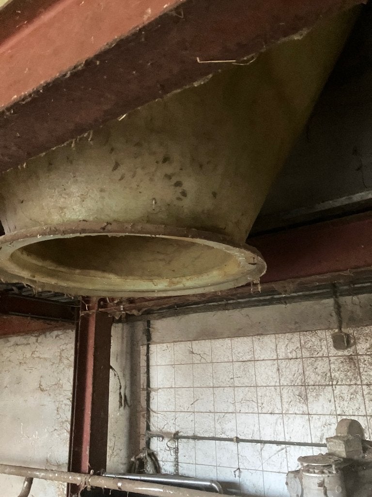 Voersilo’s op bok, melk of water tank, kiepkar, Zakelijke goederen, Ophalen