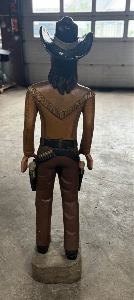 Groot houten cowboy beeld - 135 cm, Antiek en Kunst, Kunst | Beelden en Houtsnijwerken, Ophalen, Handgemaakt, 1 meter - 2 meter