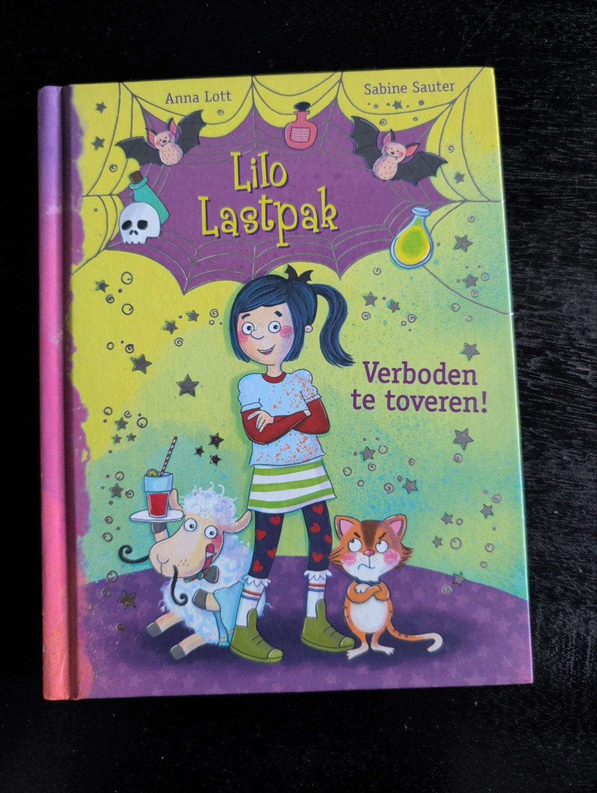 Lilo Lastpak: Verboden te toveren! - Anna Lott, Ophalen of Verzenden, Zo goed als nieuw