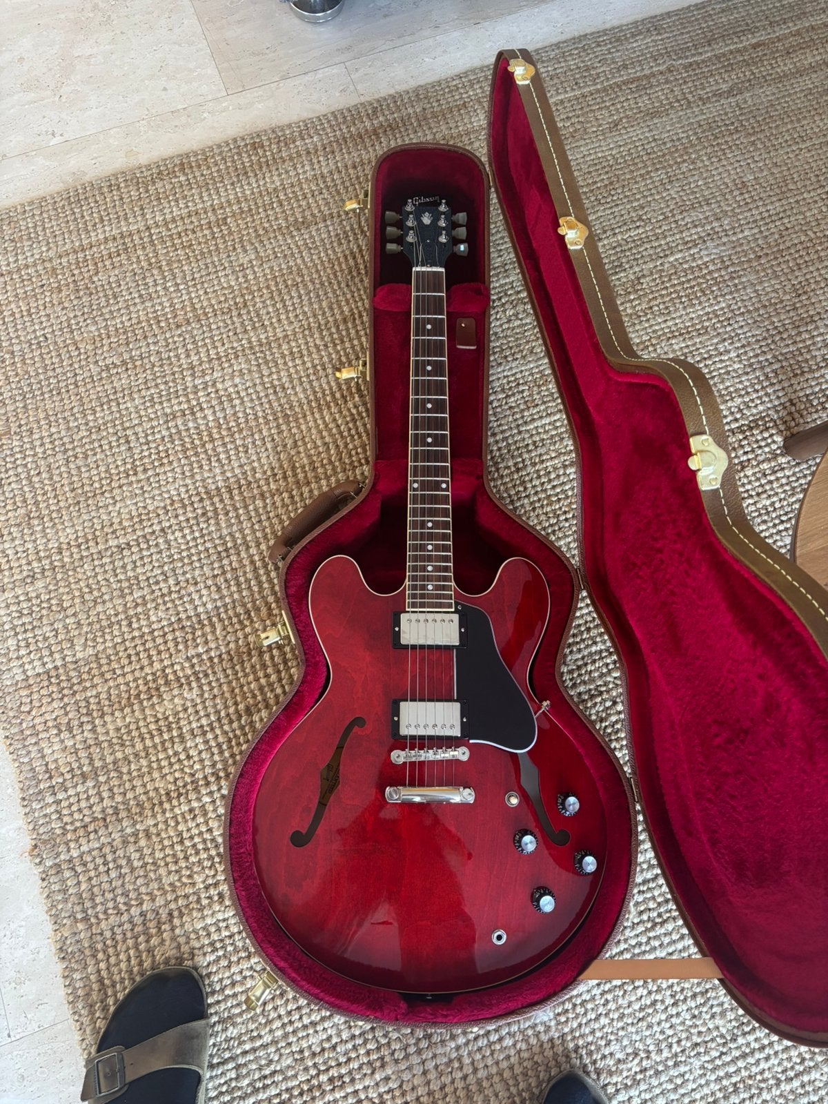 Gibson ES-335 Cherry Red 2021 - nieuw, Ophalen, Zo goed als nieuw, Semi-solid body, Gibson