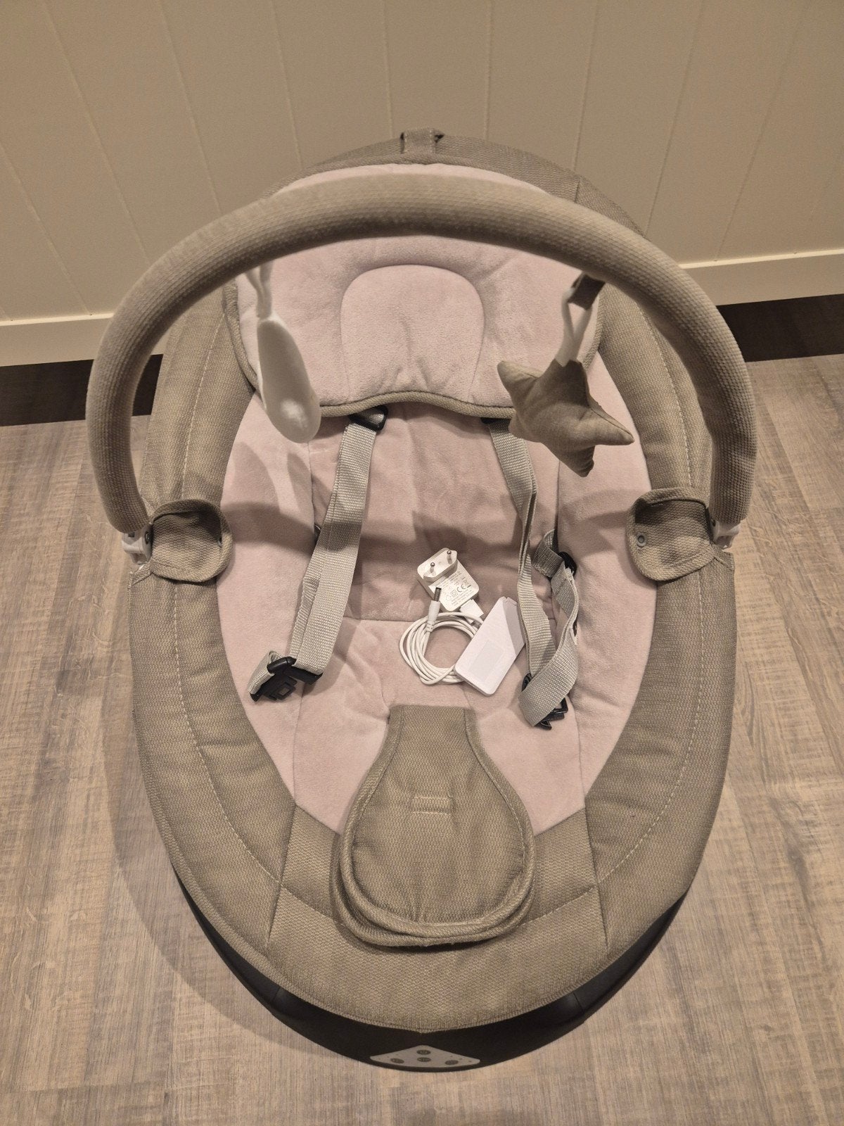Novi Nola Swing - Comfortabele babyschommel, Ophalen, Zo goed als nieuw